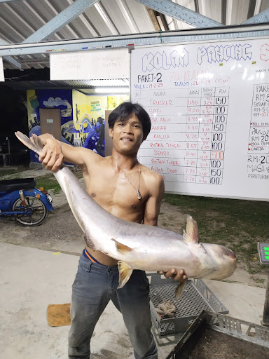 Kolam pancing sungai lang
