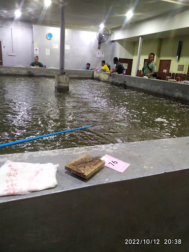 Kolam Pancing Udang Galah kg subang