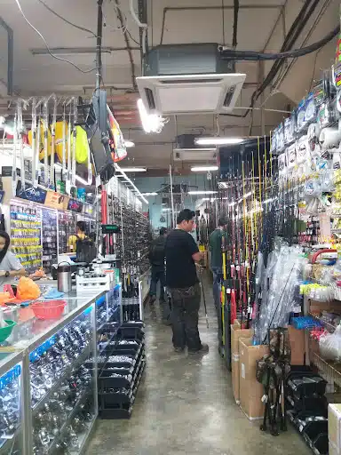 Kedai Pancing Pudu Young Fishing Tackle 靑年渔具社