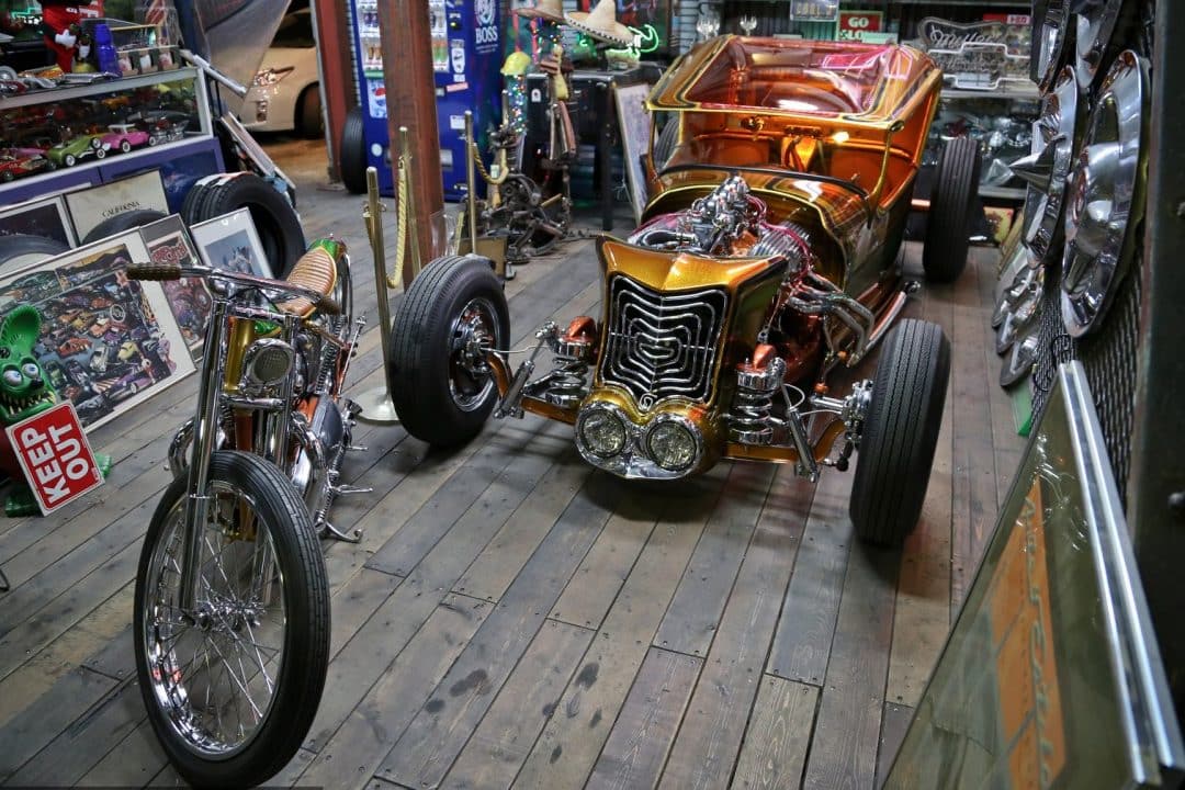 karauzone custom rod garage
